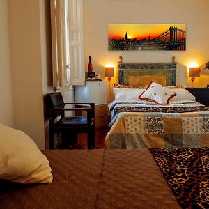 Plaza Mayor Rooms